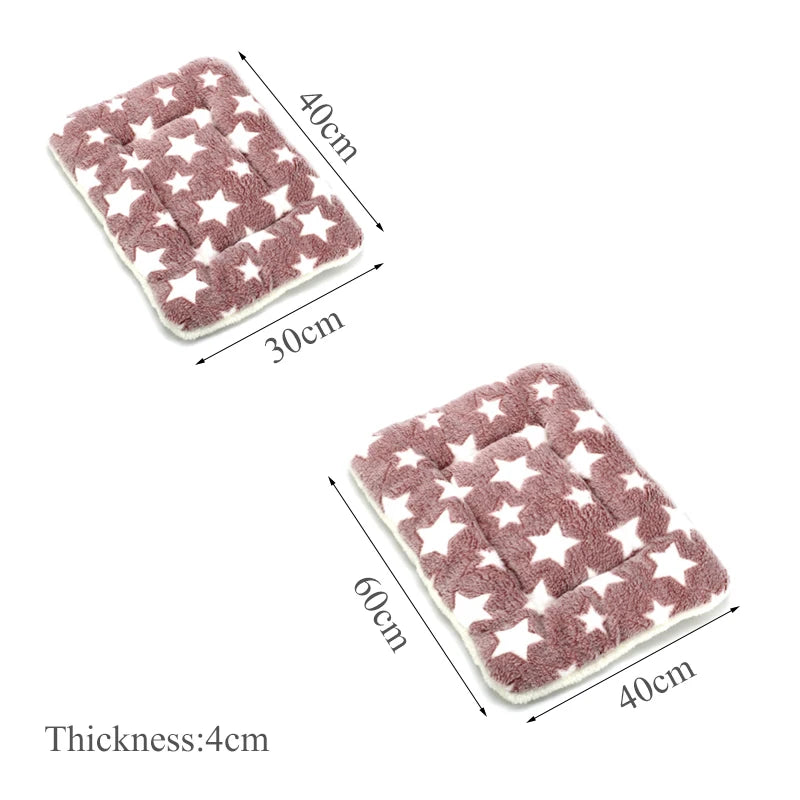 The Huggo Pet Blanket — Soft Fleece Throw