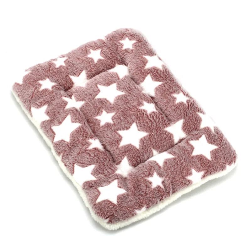 The Huggo Pet Blanket — Soft Fleece Throw