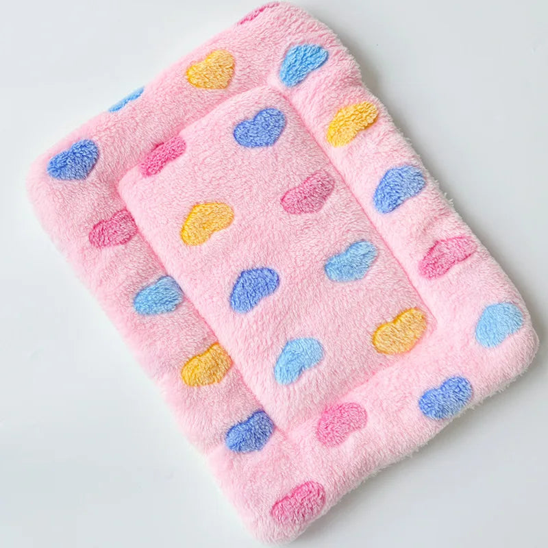 The Huggo Pet Blanket — Soft Fleece Throw