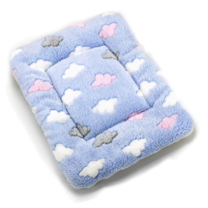 The Huggo Pet Blanket — Soft Fleece Throw