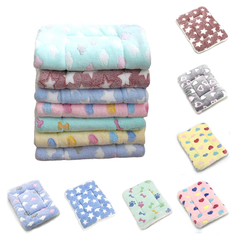 The Huggo Pet Blanket — Soft Fleece Throw