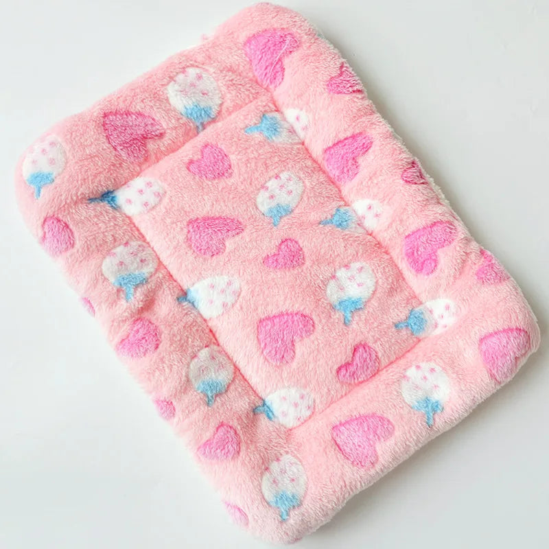 The Huggo Pet Blanket — Soft Fleece Throw